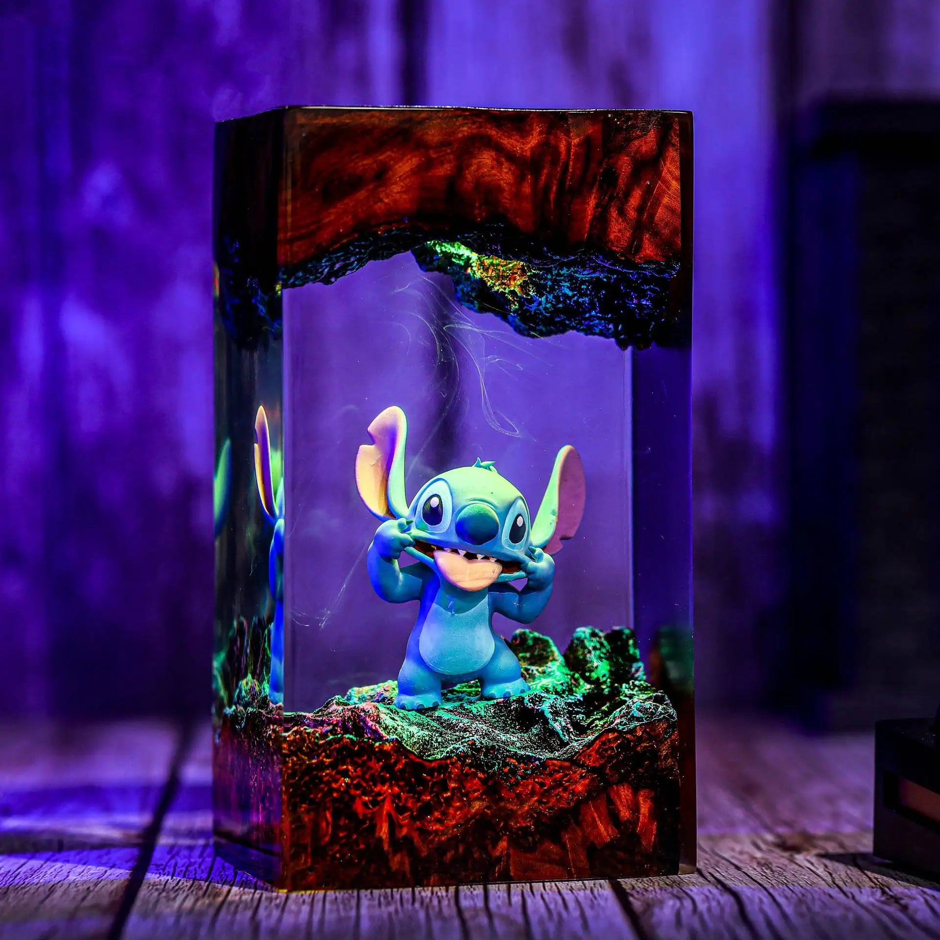 Handmade Stitch Resin Lamp