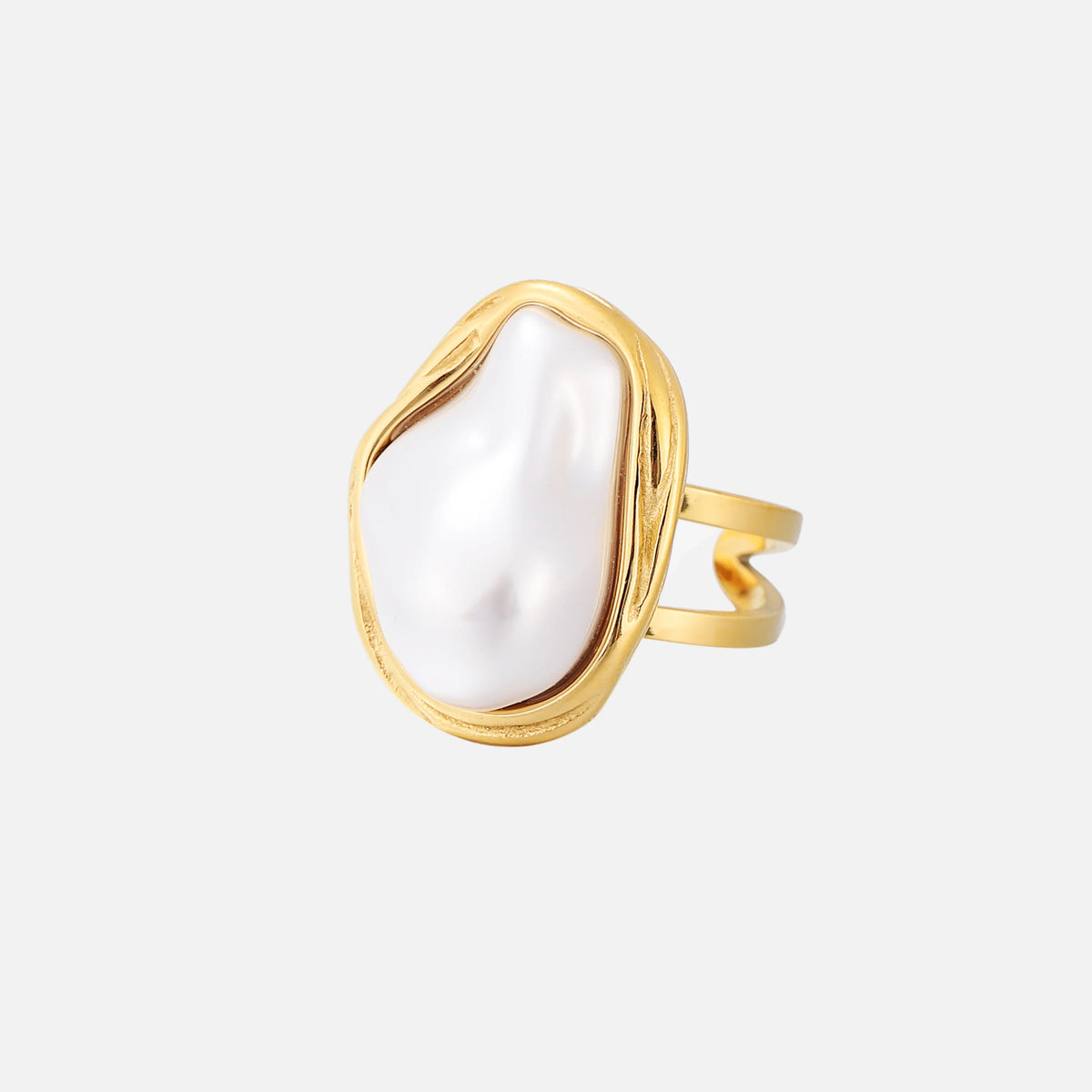 The Organic Baroque Pearl Ring