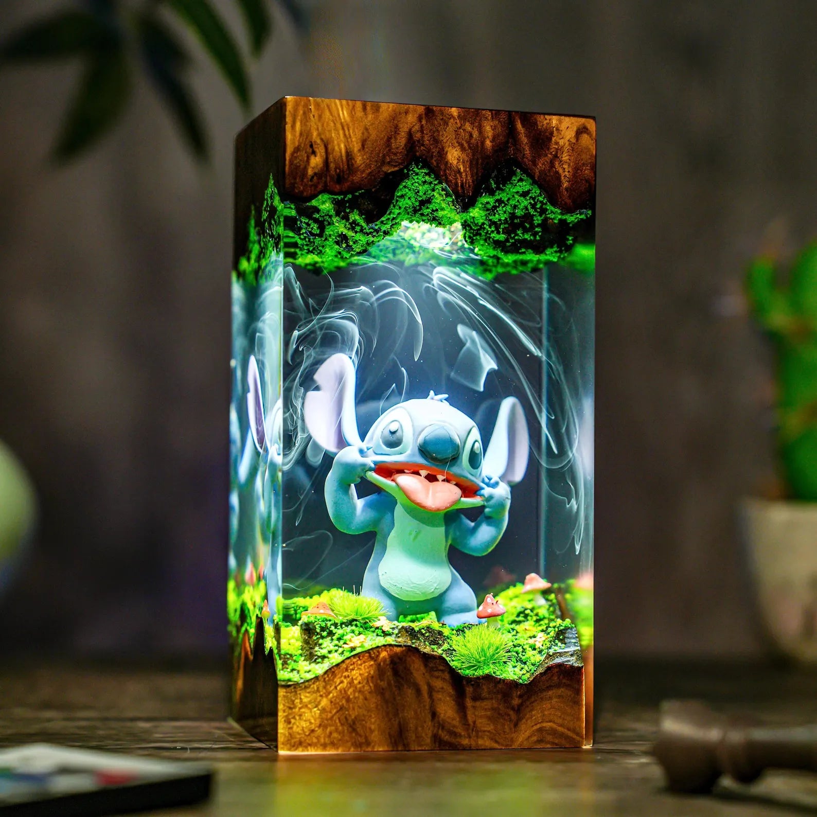 Handmade Stitch Resin Lamp