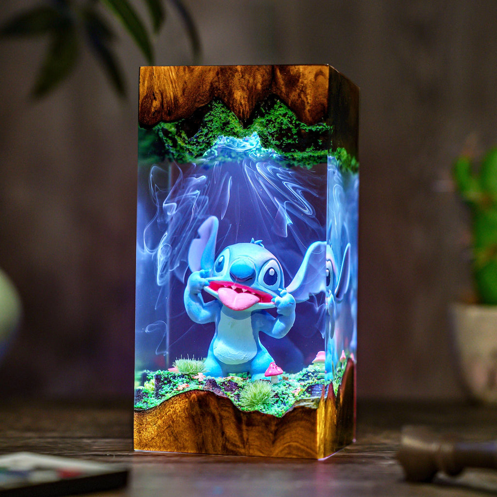 Handmade Stitch Resin Lamp