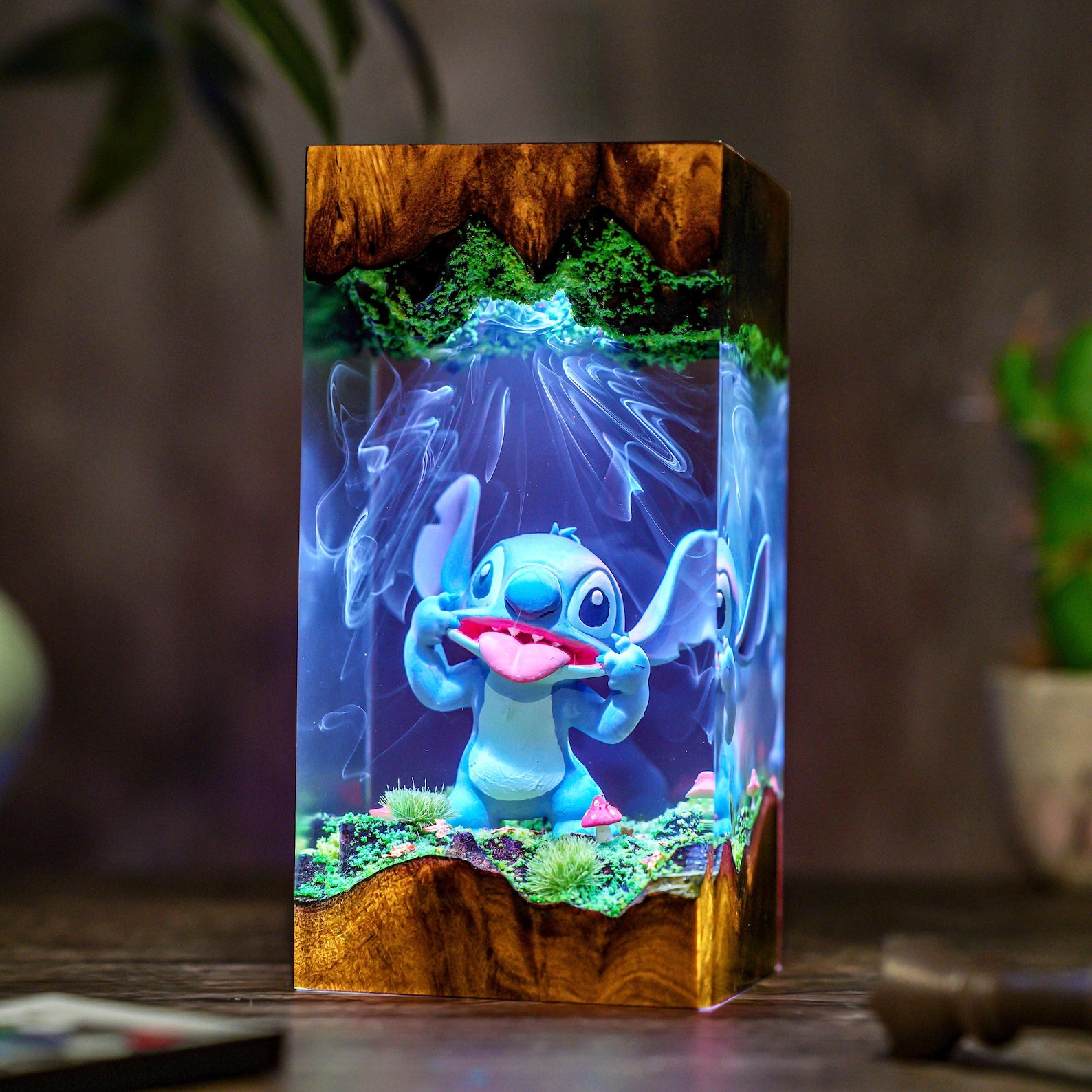 Handmade Stitch Resin Lamp